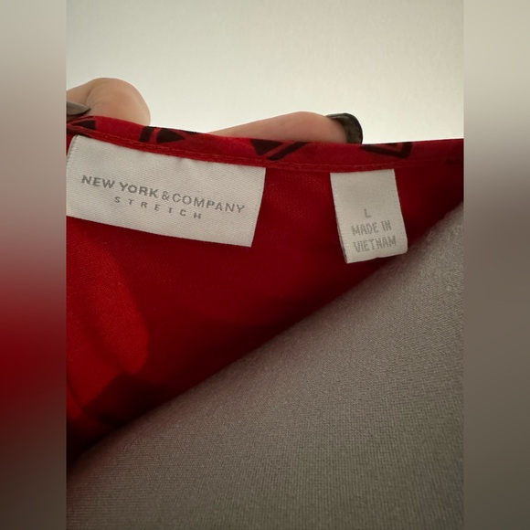 Beautiful Top - Picture 6 of 6